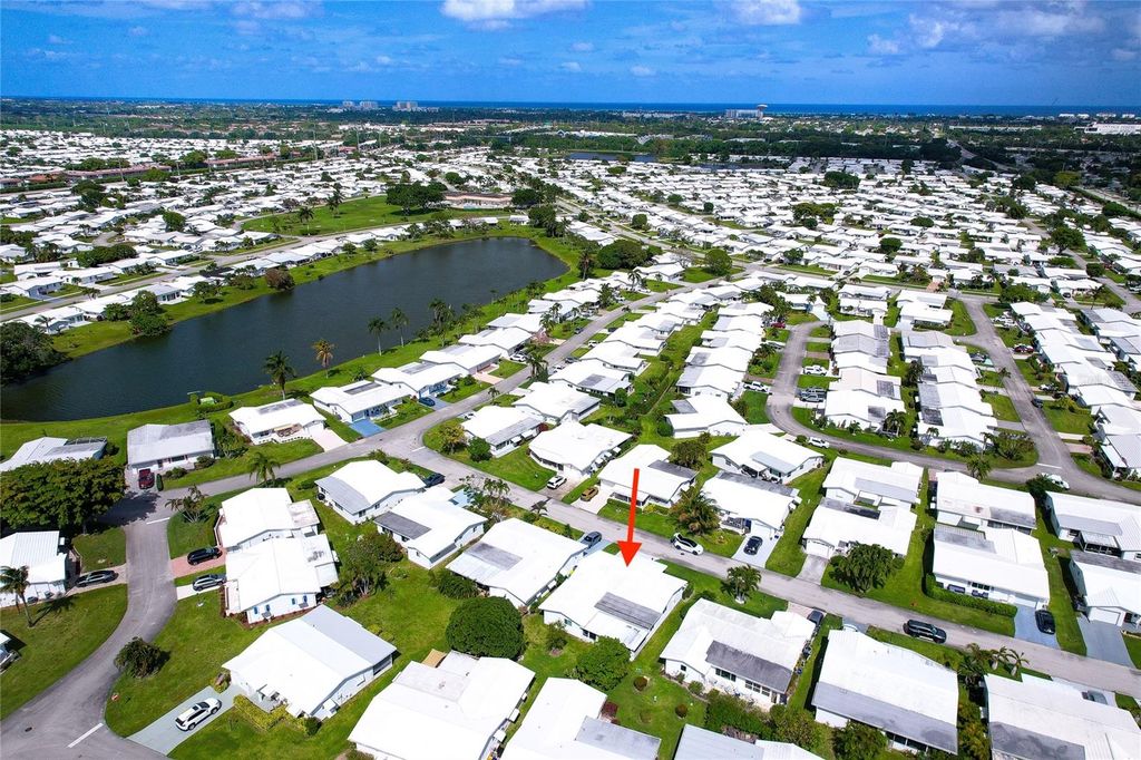 Image 31 of property listing at 2107 SW 22ND STREET, Boynton Beach, FL 33426