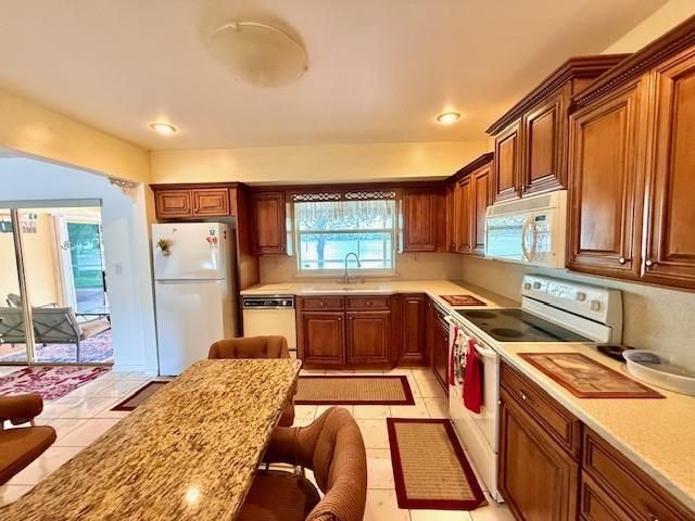 2000 NW 86th Terrace, Pembroke Pines, FL 33024
