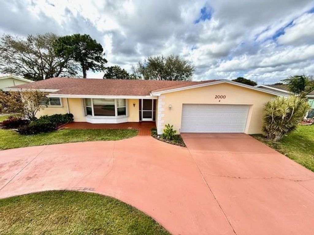 2000 NW 86th Terrace, Pembroke Pines, FL 33024
