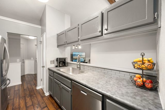 8923 PEACEFUL GRV, San Antonio, TX 78250