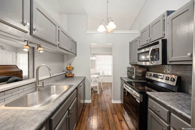 8923 PEACEFUL GRV, San Antonio, TX 78250