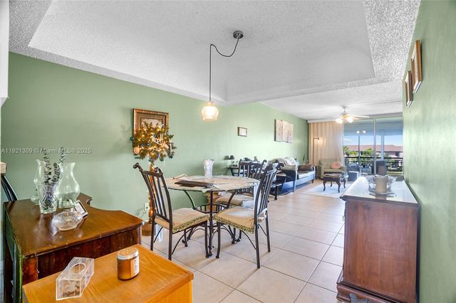 23099 N Barwood Ln N 307, Boca Raton, FL 33428