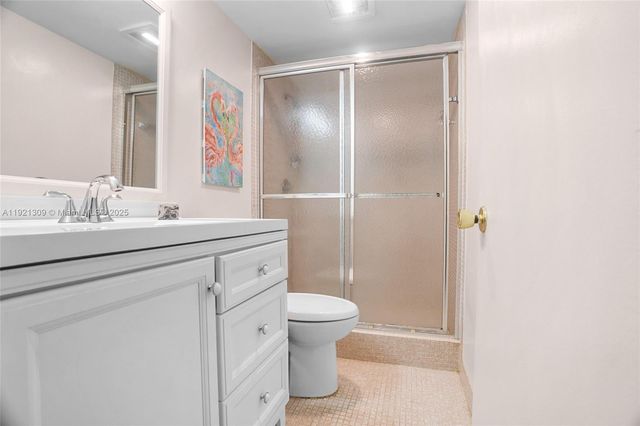 23099 N Barwood Ln N 307, Boca Raton, FL 33428