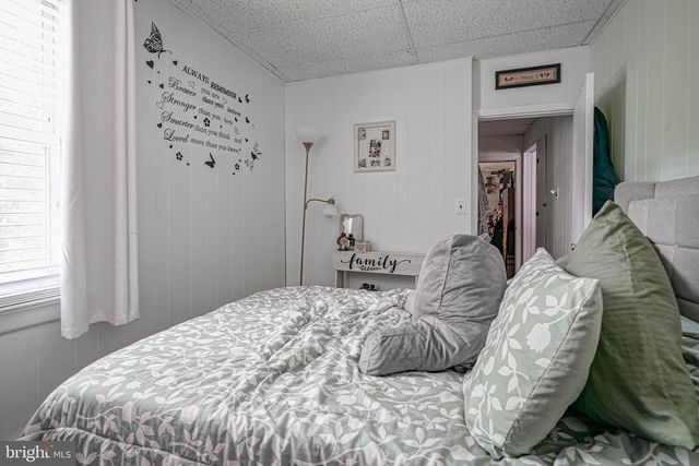 146 HAINES AVE, Mount Royal, NJ 08061