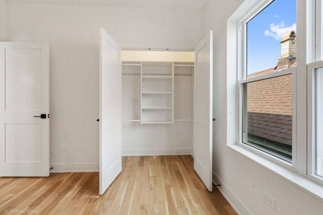 1635 W 21st Place 3, Chicago, IL 60608