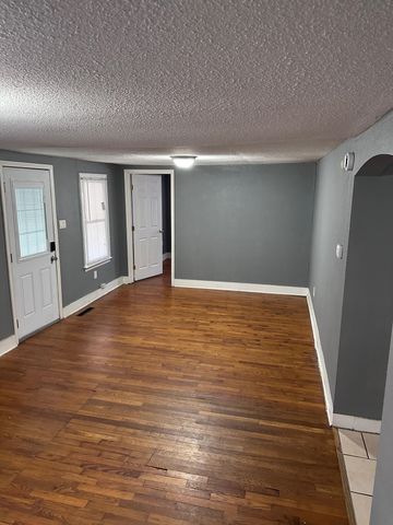 1308 W WORLEY ST, Columbia, MO 65203