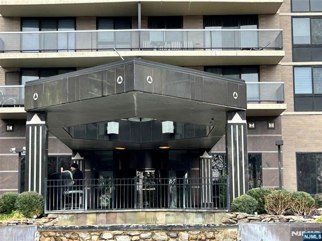 1512 Palisade Avenue 10P, Fort Lee, NJ 07024