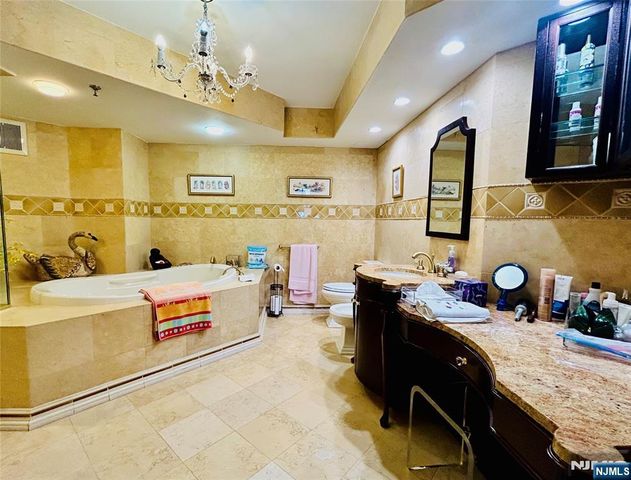 1512 Palisade Avenue 10P, Fort Lee, NJ 07024