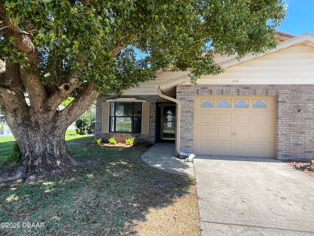 154 Woodbridge Circle S, Daytona Beach, FL 32119