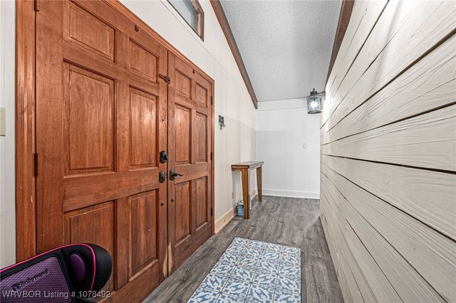 629 Canterbury Drive, Alma, AR 72921