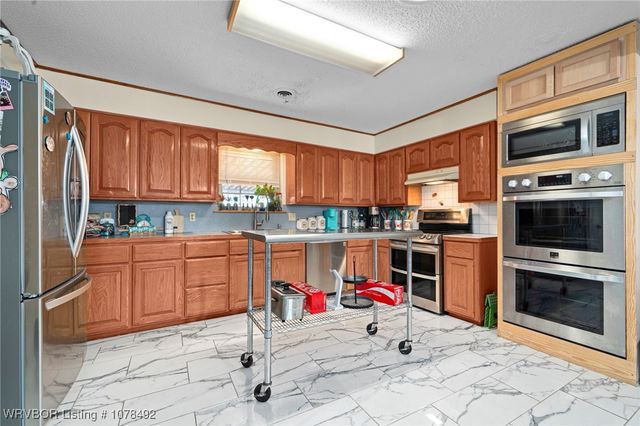 629 Canterbury Drive, Alma, AR 72921