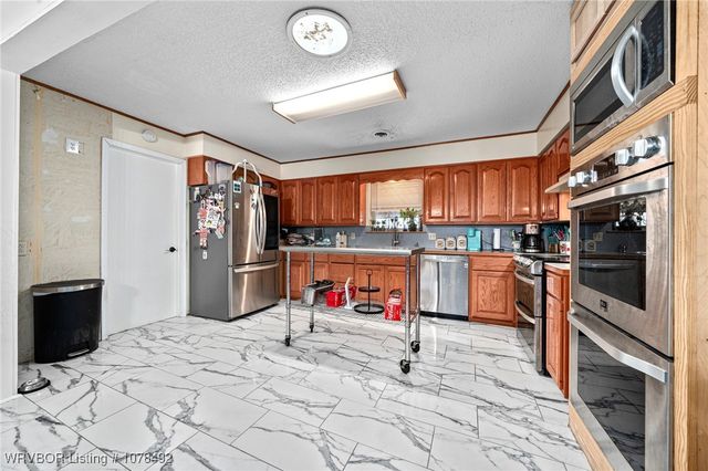 629 Canterbury Drive, Alma, AR 72921