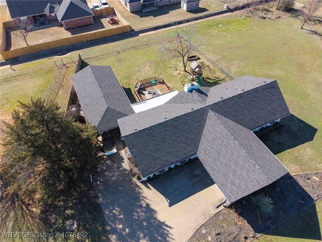 629 Canterbury Drive, Alma, AR 72921