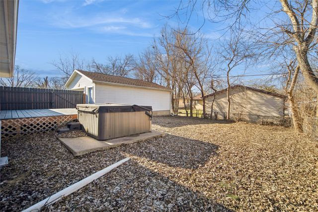 4012 64th Street, Urbandale, IA 50322