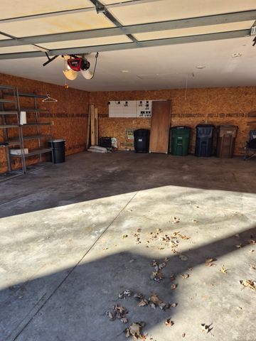 4012 64th Street, Urbandale, IA 50322