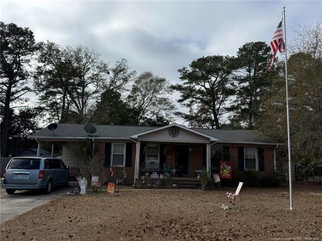 3220 Periwinkle Drive, Fayetteville, NC 28306