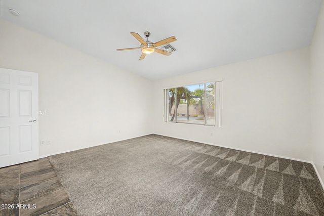 2050 S PORTLAND Avenue, Gilbert, AZ 85295