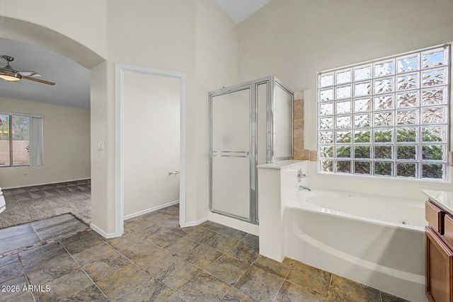 2050 S PORTLAND Avenue, Gilbert, AZ 85295