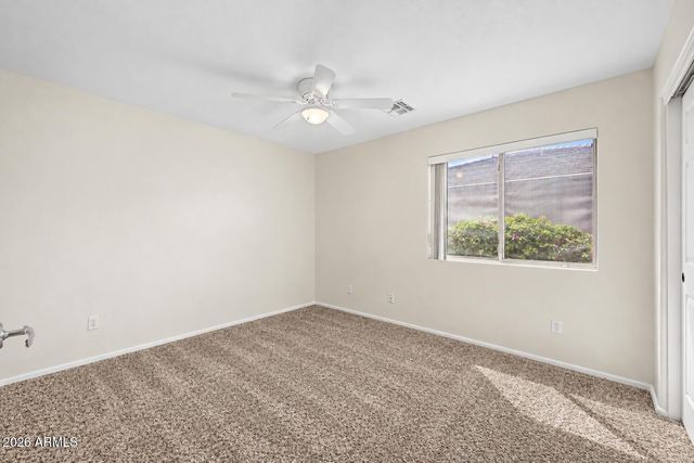 2050 S PORTLAND Avenue, Gilbert, AZ 85295
