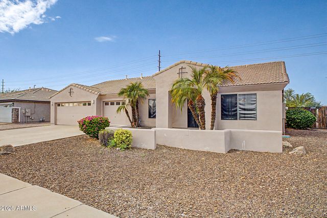 2050 S PORTLAND Avenue, Gilbert, AZ 85295