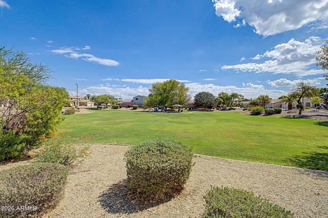 2050 S PORTLAND Avenue, Gilbert, AZ 85295