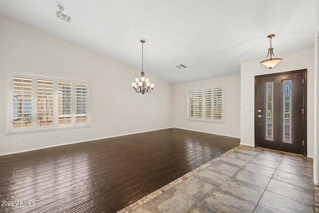 2050 S PORTLAND Avenue, Gilbert, AZ 85295
