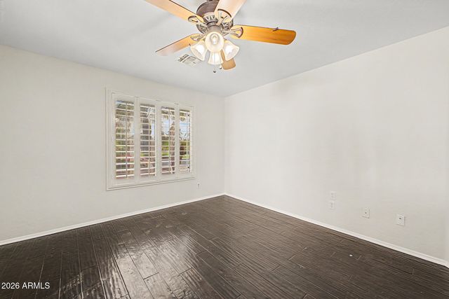 2050 S PORTLAND Avenue, Gilbert, AZ 85295