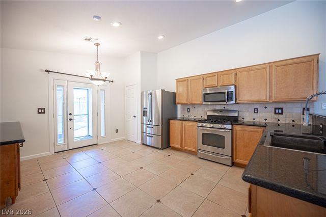 7660 Catalina Harbor Street, Las Vegas, NV 89131