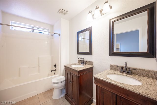 7660 Catalina Harbor Street, Las Vegas, NV 89131