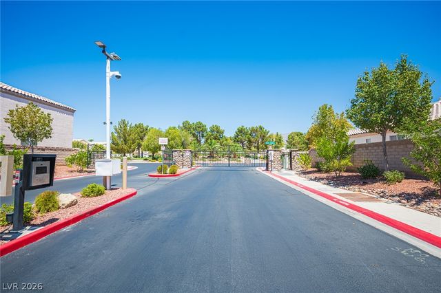 7660 Catalina Harbor Street, Las Vegas, NV 89131