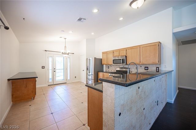 7660 Catalina Harbor Street, Las Vegas, NV 89131