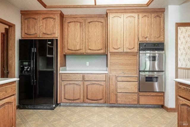 6535 Highland Springs Rd, Lakeport, CA 95453