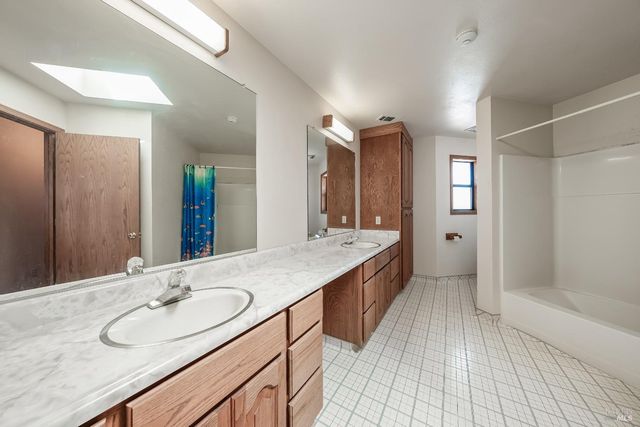 6535 Highland Springs Rd, Lakeport, CA 95453