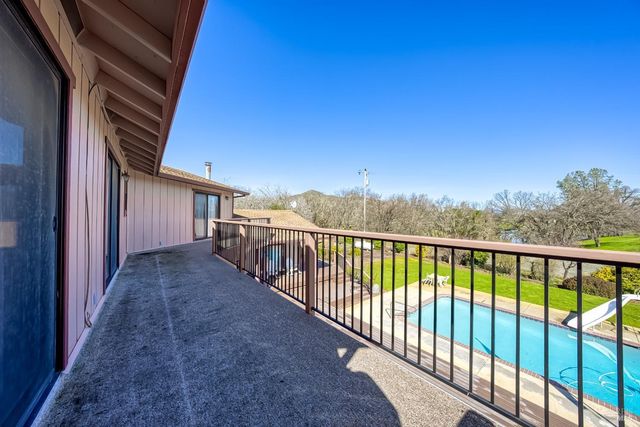 6535 Highland Springs Rd, Lakeport, CA 95453