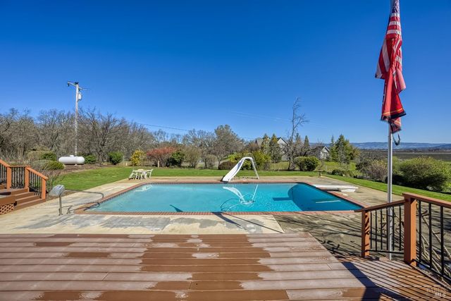 6535 Highland Springs Rd, Lakeport, CA 95453