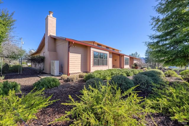 6535 Highland Springs Rd, Lakeport, CA 95453