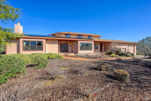 6535 Highland Springs Rd, Lakeport, CA 95453