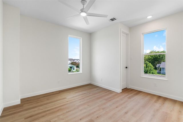 8022 Colonial Lane B, Houston, TX 77051