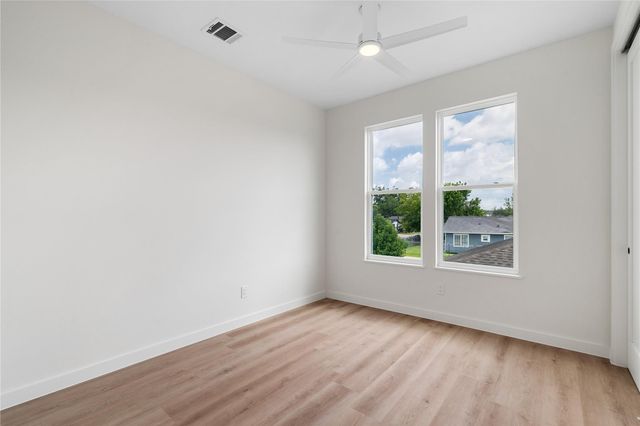 8022 Colonial Lane B, Houston, TX 77051