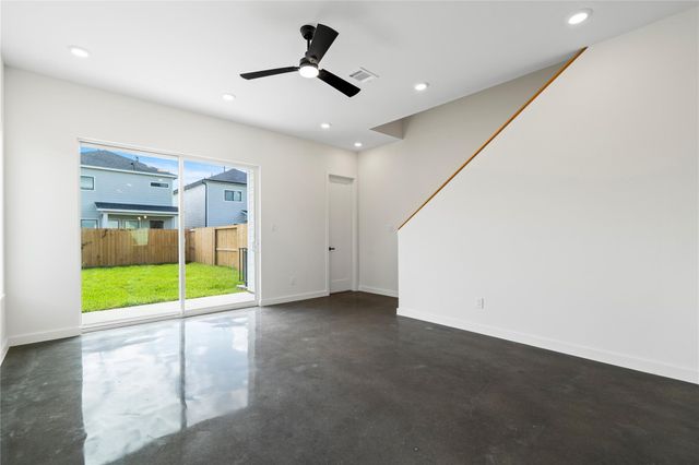 8022 Colonial Lane B, Houston, TX 77051