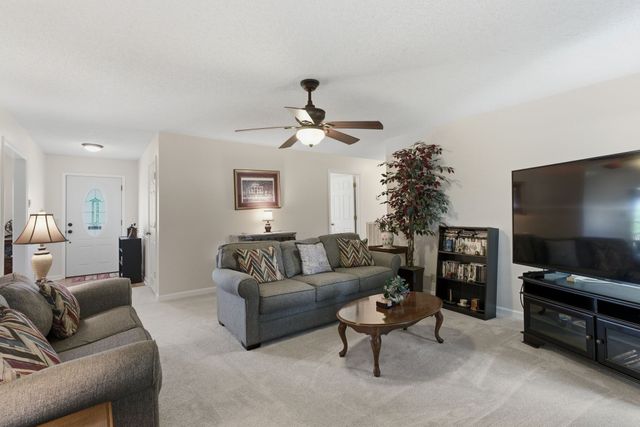 409 Ridgetop Dr, Smyrna, TN 37167