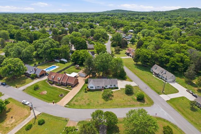 409 Ridgetop Dr, Smyrna, TN 37167
