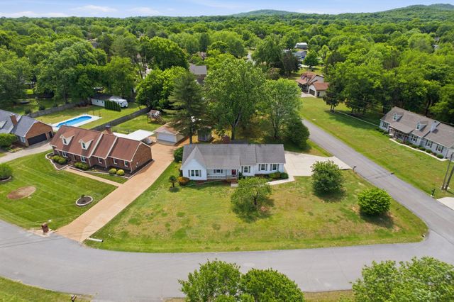 409 Ridgetop Dr, Smyrna, TN 37167