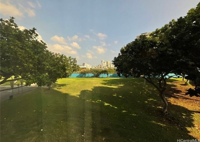 855 Makahiki Way 102, Honolulu, HI 96826