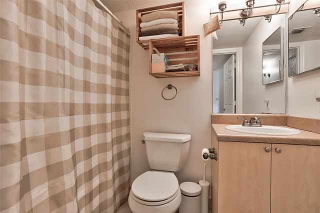 322 VILLA Circle 322, Boynton Beach, FL 33435