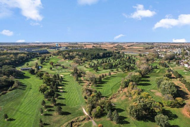 3665 Worrall Court NW, Rochester, MN 55901