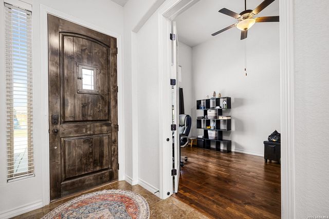 4915 HUNTERS CV, St Hedwig, TX 78152
