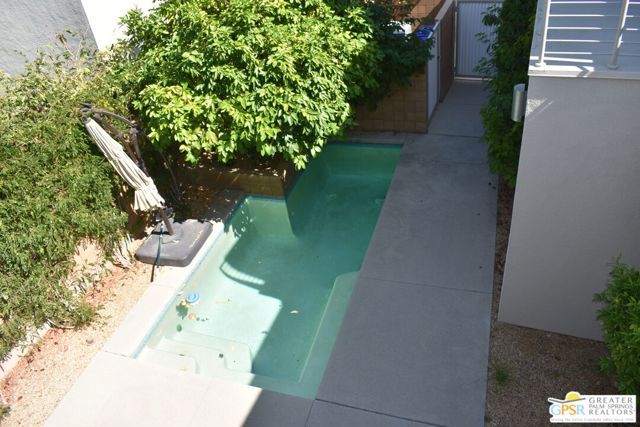 938 Oceo Circle, Palm Springs, CA 92264