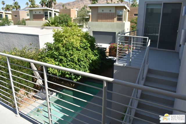 938 Oceo Circle, Palm Springs, CA 92264