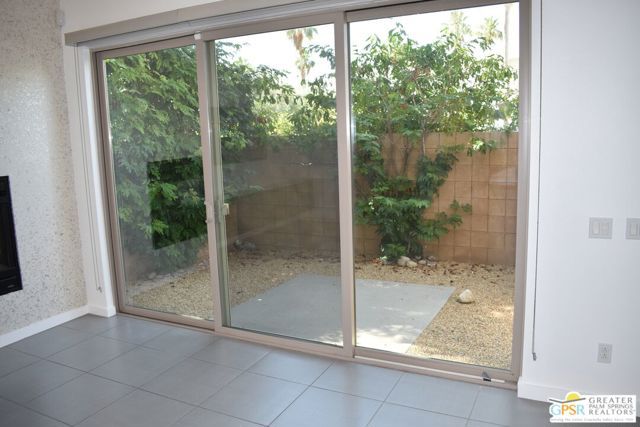938 Oceo Circle, Palm Springs, CA 92264